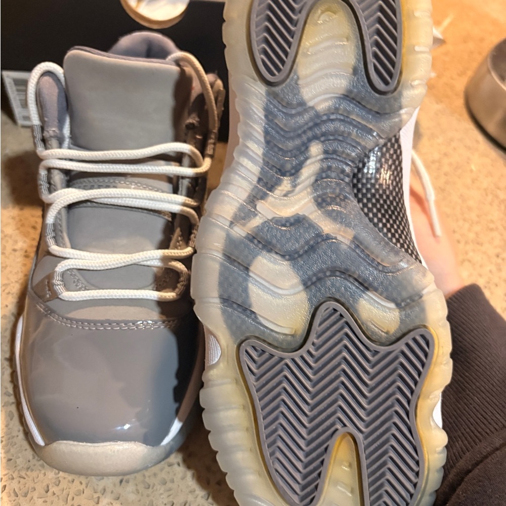 Jordan 11’s Retro Low “Cool Gray” - Picture 3 of 6